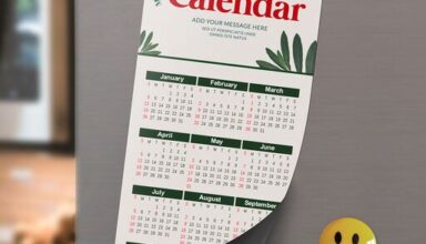 Magnetic calendar with leaf design.